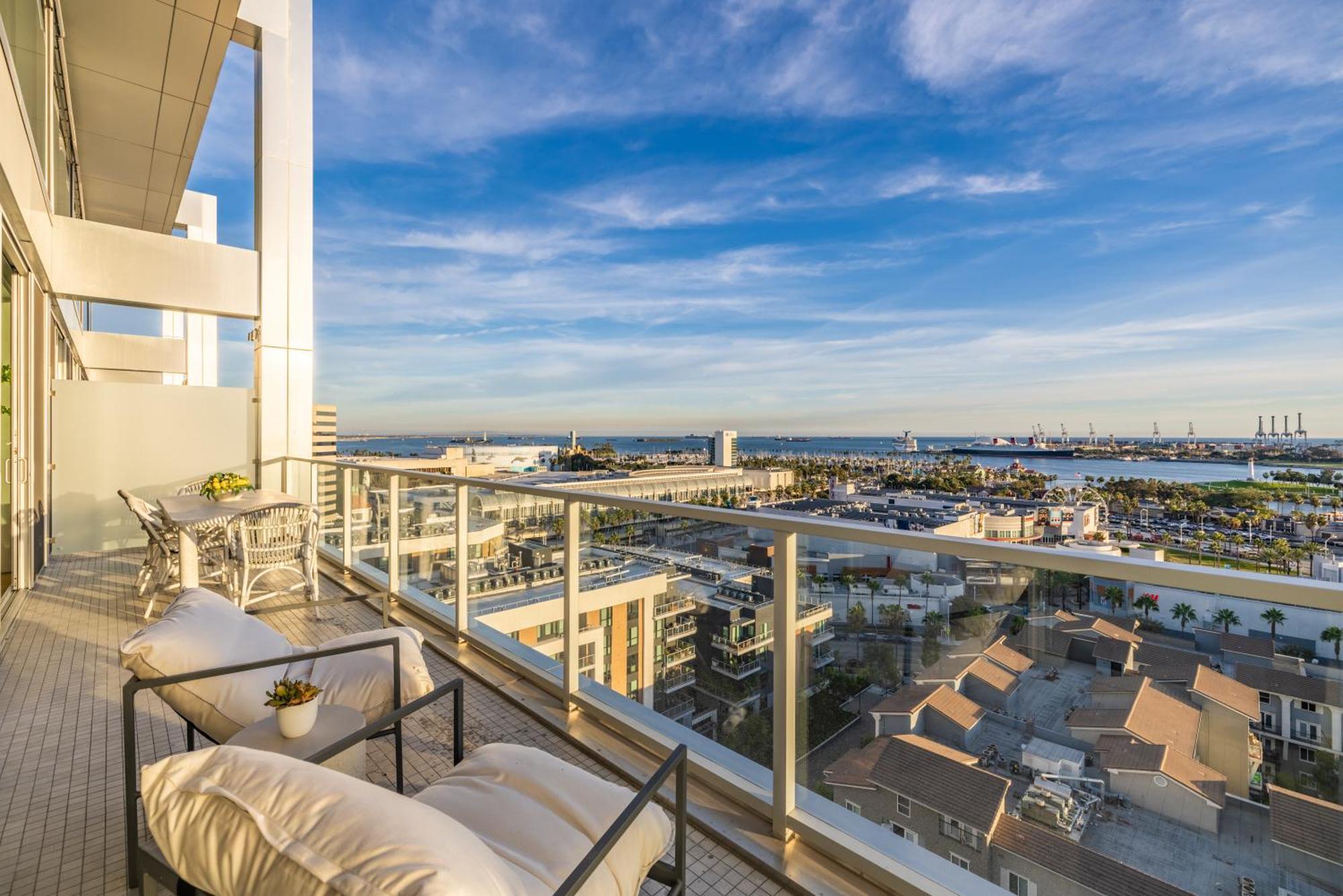 @ Marbella Lane - Penthouse W/ City & Ocean Views Long Beach Exteriér fotografie